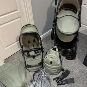 Egg 2 Seagrass Travel System
